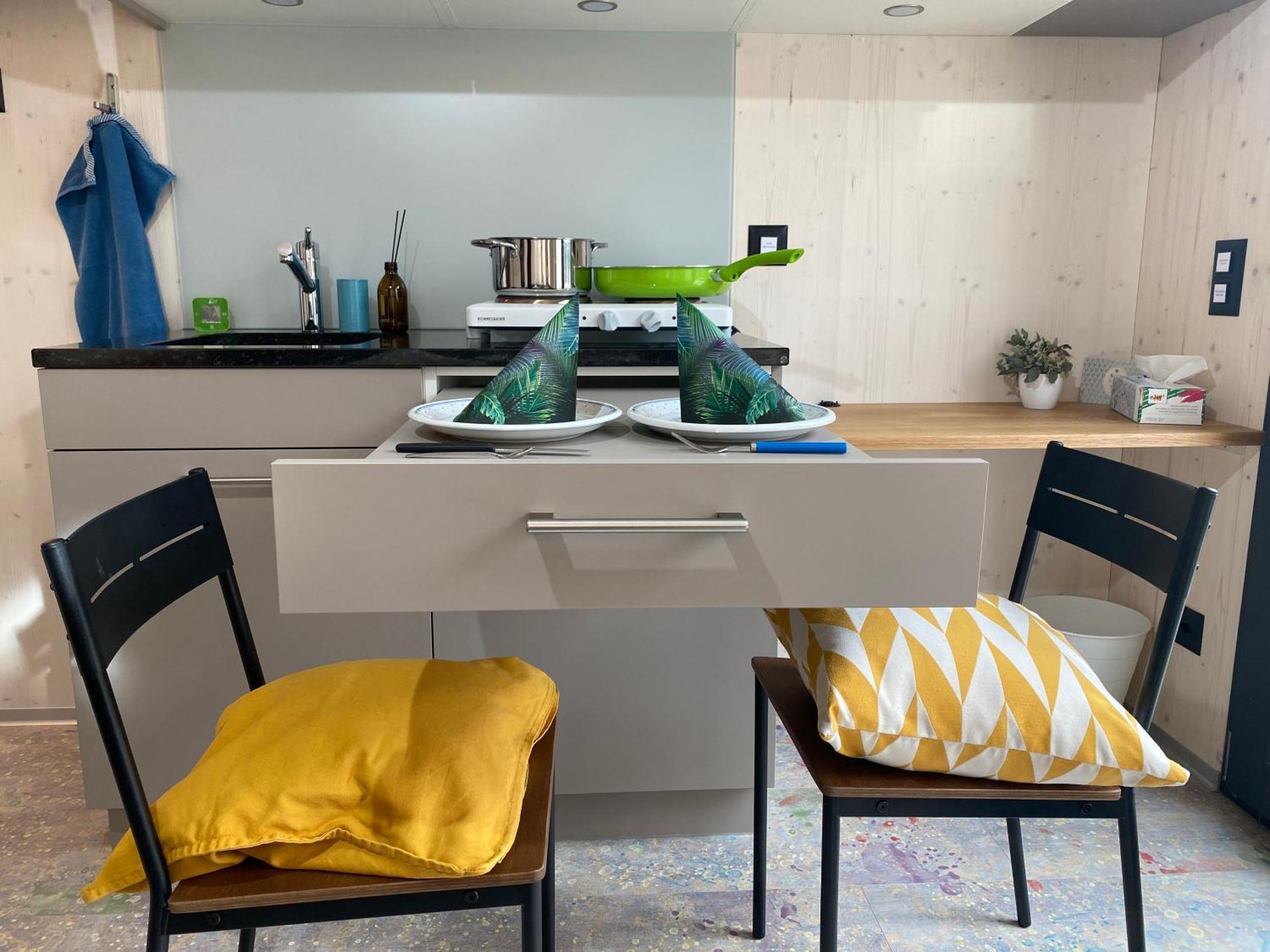 Auf Wolke 7 - Gaeste-Studio Im Mini House In Ch-4556 Aeschi So Luaran gambar